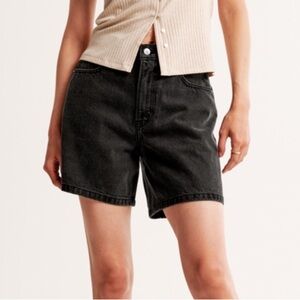 Abercrombie High Rise Loose Short size 26